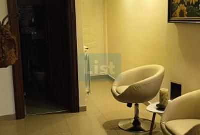 Spațiu comercial, de 107.30000305176 mp, în Centru Civic - 3