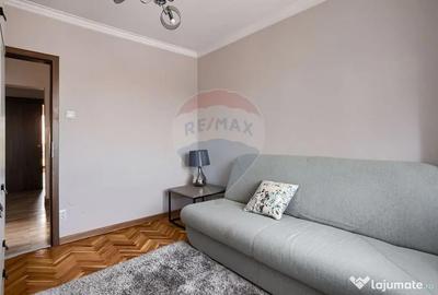 Apartament cu 3 camere decomandat în Intim - 18