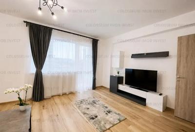 Apartament cu 3 camere decomandat în Tractorul
