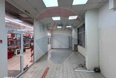Spațiu comercial, de 58 mp, în Posta - 13