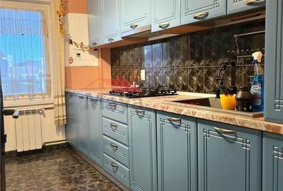 Apartament cu 3 camere decomandat în Central - 2
