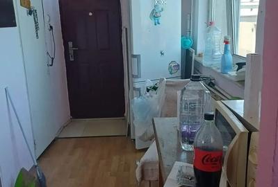 Apartament cu 2 camere decomandat în Far - 2