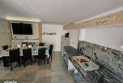 Casă cu 3 camere cu Teren 300 Mp în Brătianu