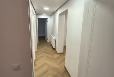 Apartament cu 4 camere decomandat în Central - 2