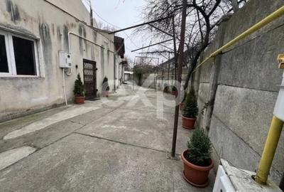 Casă cu 6 camere cu Teren 306 Mp în Central