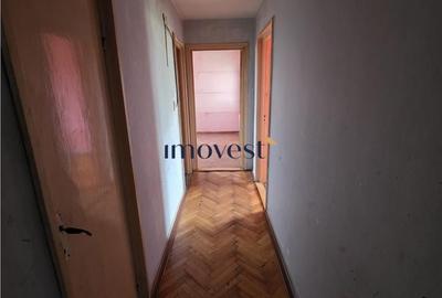 Apartament cu 3 camere decomandat în Micro 15 - 2