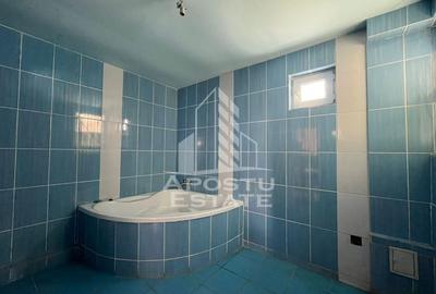 Casă cu 5 camere cu Teren 270 Mp în Mehala - 2