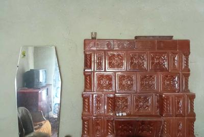 Casă cu 2 camere cu Teren 1900 Mp în Ciuturești - 2