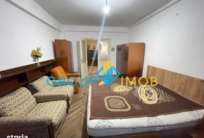 Apartament cu 3 camere semidecomandat în Ultracentral