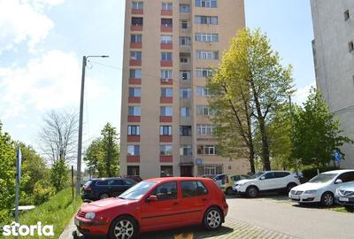 Apartament cu 3 camere în Războieni - 2