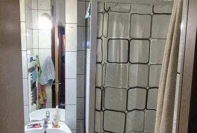 Apartament cu 4 camere decomandat în Triaj - 1