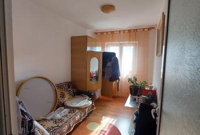 Apartament cu 4 camere decomandat, mobilat în Alexandru cel Bun - 4