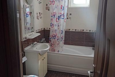Apartament cu 2 camere decomandat în Berceni
