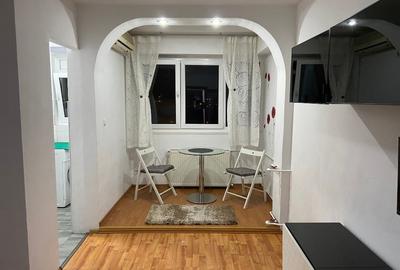 Garsonieră semidecomandată, mobilată în Titan