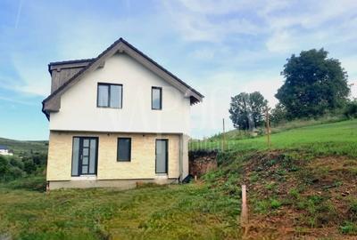 Casă individuală cu 5 camere cu Teren 500 Mp în Sălicea - 2