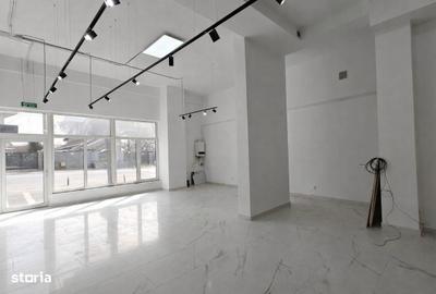 Spațiu comercial, de 90 mp, în Central