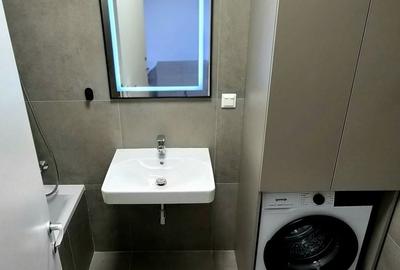 Apartament cu 2 camere decomandat în Titan