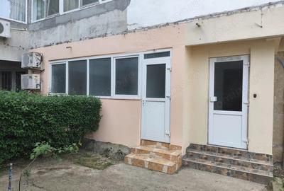 Spațiu comercial, de 50 mp, în Rogerius - 12