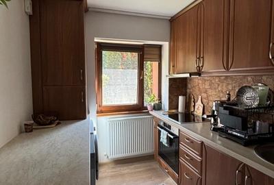 Apartament cu 3 camere circular, mobilat în Central - 11
