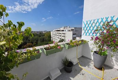 Apartament cu 3 camere semidecomandat în Cișmigiu