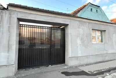 Casă individuală cu 3 camere cu Canalizare în Feldioara - 1