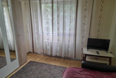 Apartament cu 2 camere decomandat în Exterior Vest
