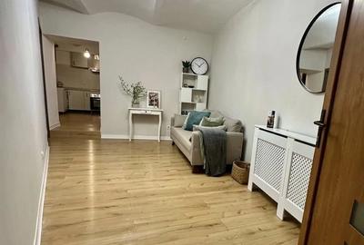 Apartament cu 2 camere semidecomandat în Cornișa