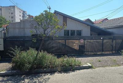 Casă cu 4 camere cu Teren 100 Mp în Unirii Nord