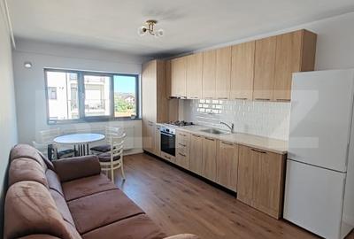 Apartament cu 3 camere decomandat, mobilat în Exterior Est