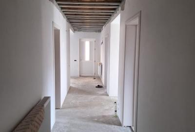 Casă individuală cu 3 camere cu Canalizare în Mihail Kogălniceanu - 4