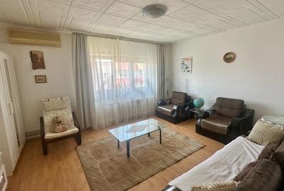 Apartament cu 3 camere decomandat, mobilat în 13 Septembrie