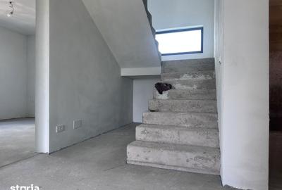 Casă cu 4 camere cu Teren 406 Mp în Ulmi - 15