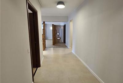 Apartament cu 4 camere în Aviatorilor - 16