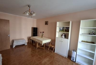 Proaspat zugravita, 40mp, et. 4/8, baie cu geam, complet mobilata si utilata - 10