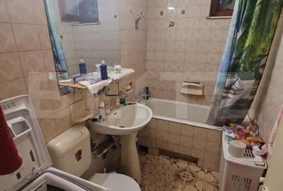 Apartament cu 4 camere decomandat, mobilat în Central - 1