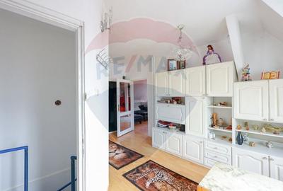 Casa de vanzare in zona Magheru - 25
