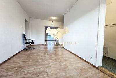 Apartament cu 5 camere decomandat în Victoriei - 9