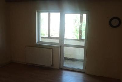 Apartament cu 2 camere decomandat în Bușteni - 2