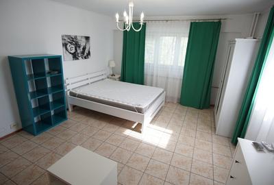 Unirii Camera de Comert Garsoniera Moderna Bloc Mixt - 4