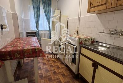 Garsonieră decomandată, mobilată în Central - 3
