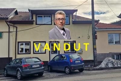Casă individuală cu 18 camere cu Teren 176 Mp în Ultracentral - 9