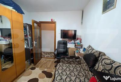 Apartament cu 3 camere decomandat în Micro 4 - 7