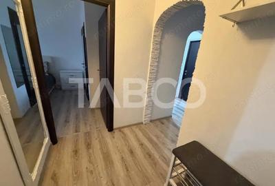 Apartament cu 4 camere decomandat, mobilat în Central - 1