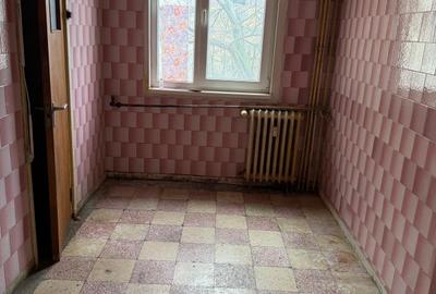 1 Decembrie - Piata Trapezului - 2