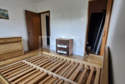 Apartament cu 4 camere aproape de pia?a agroalimentara Tit - 11