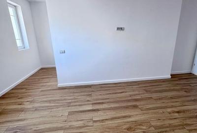 Duplex cu 4 camere cu Teren 269 Mp în Remetea Mare - 14