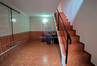 Soseaua  Chitilei, Crusovat, casa P+Pod, sup. 238mp, 9 camere - 3 apartamente - 24
