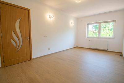 Vila in Cartier Azur-Pipera,renovata recent,0%comision - 5