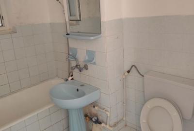 Apartament cu 2 camere semidecomandat în Fetești-Gară - 4