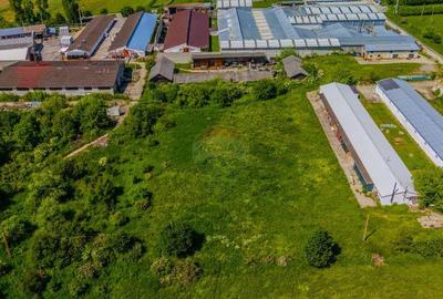 Teren de inchiriat9.335 mp, imprejmuit, camere TELIU... - 3